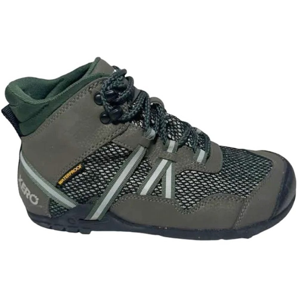 Xero Women's Ankle Boots in Green and Black